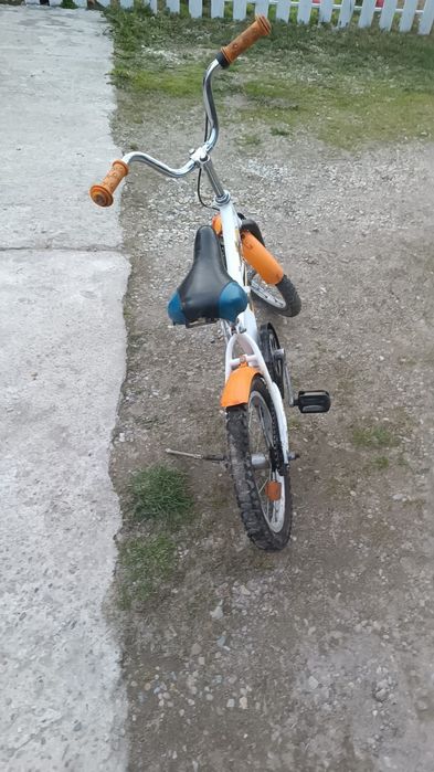 Vând bicicleta pentru copii