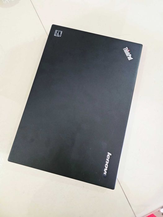 Lenovo ThinkPad i7 / 8 ГБ / Windows 10 Pro / SSD 250 ГБ
