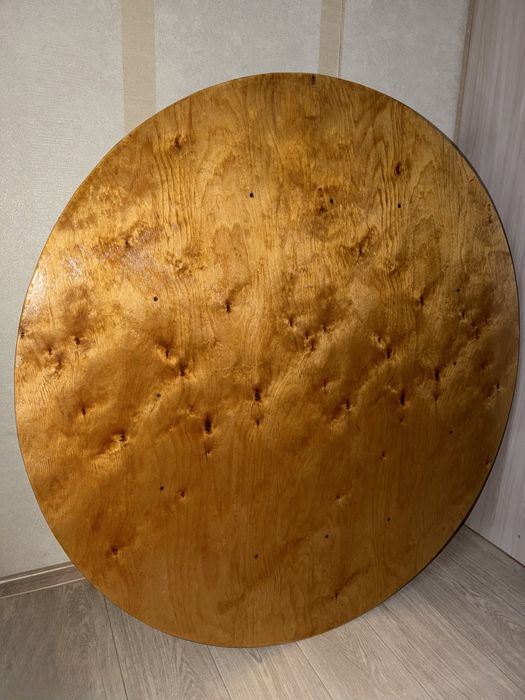 Круглный стол новый