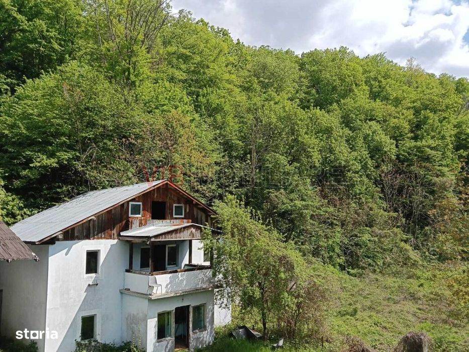 Proprietate turistică | Fost hotel | Teren 8900 mp | Aproape de Dunăre