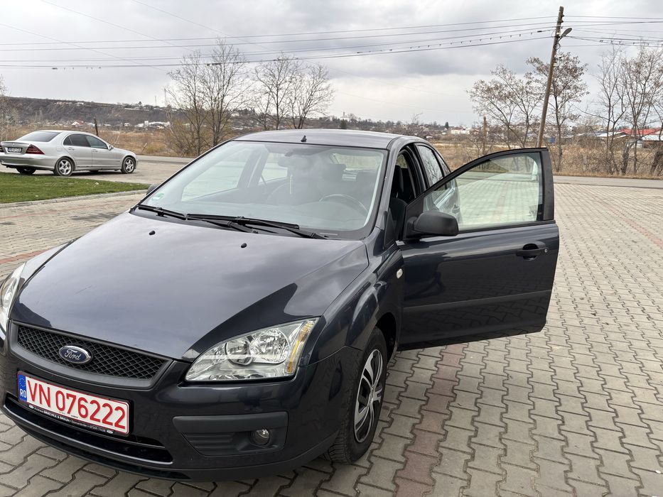 Ford Focus 2006 1.6 Benzina