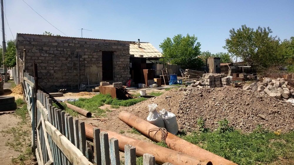 Участок с гаражом.