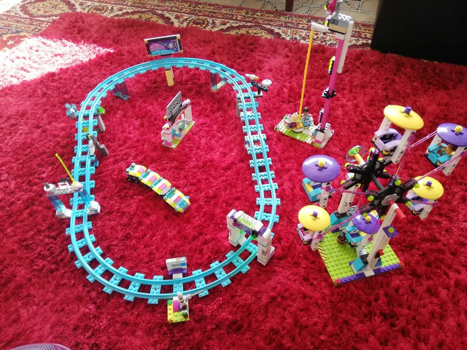 lego friends parc distractii  CU TRENULET ELECTRIC foarte mare!