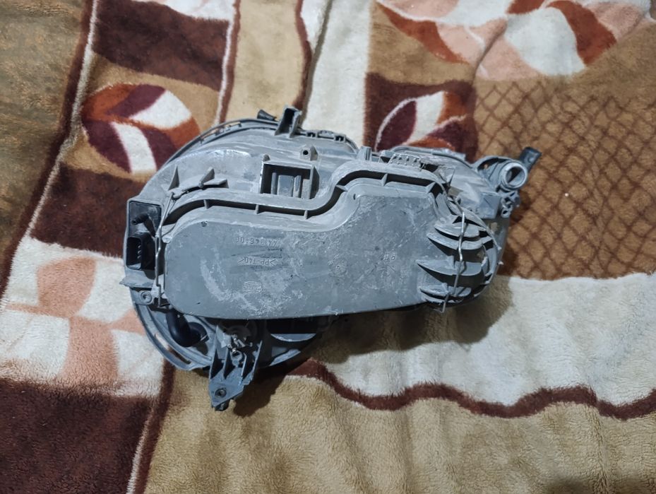 Фара на Мерседес 210 до рестайлинг