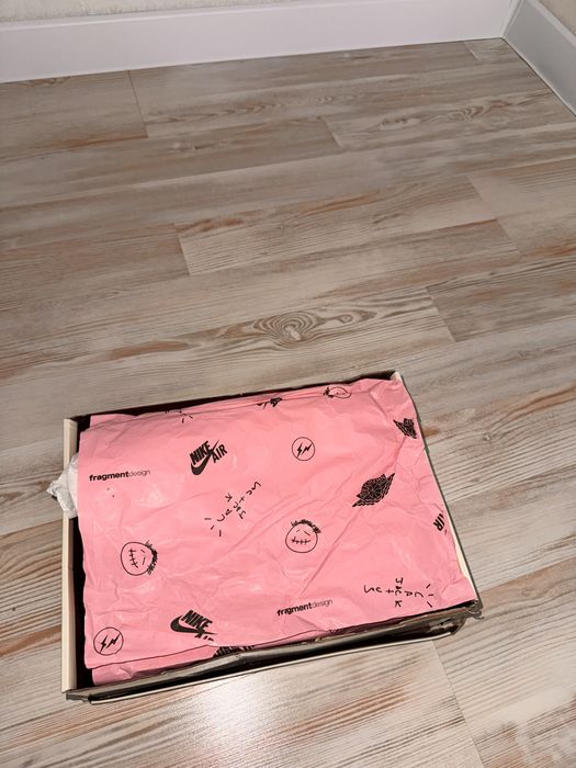 Кроссовки джордан трэвис скотт