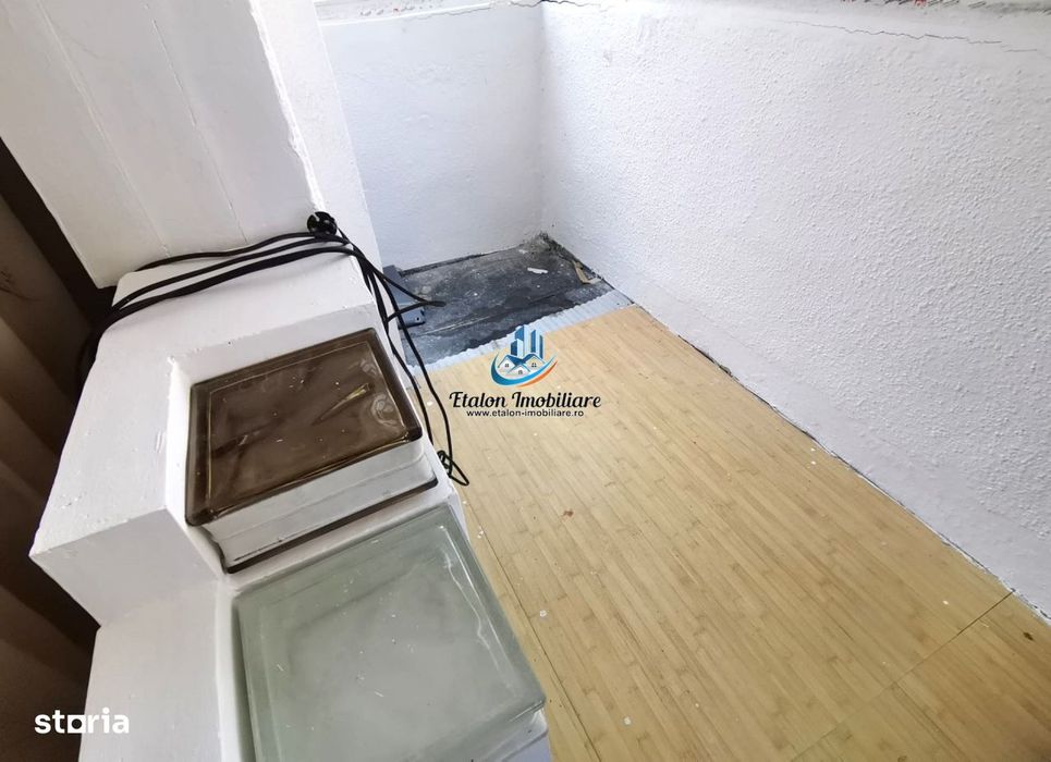 Apartament 3 camere decomandat, 2 bai, Scoala 10, Precista