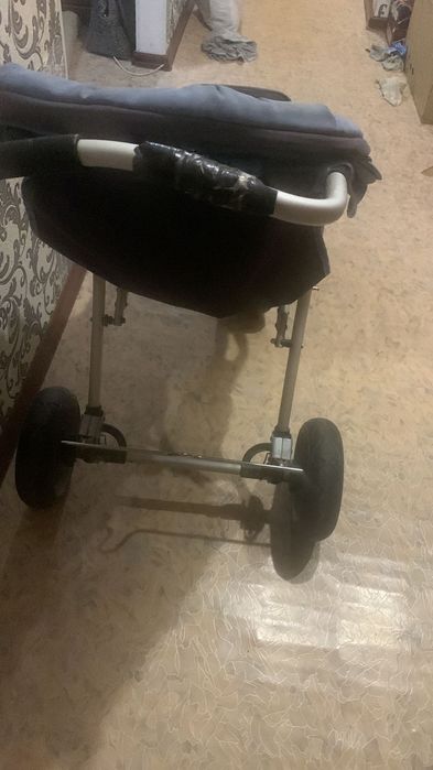 Коляска детская срочно продам