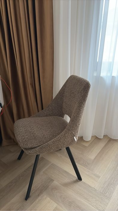 Scaun. Tapitat Dinning XXXLutz Bej, Maro, Gri