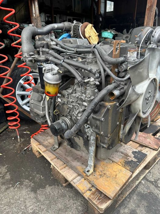 Motor Yanmar 4TNV98T