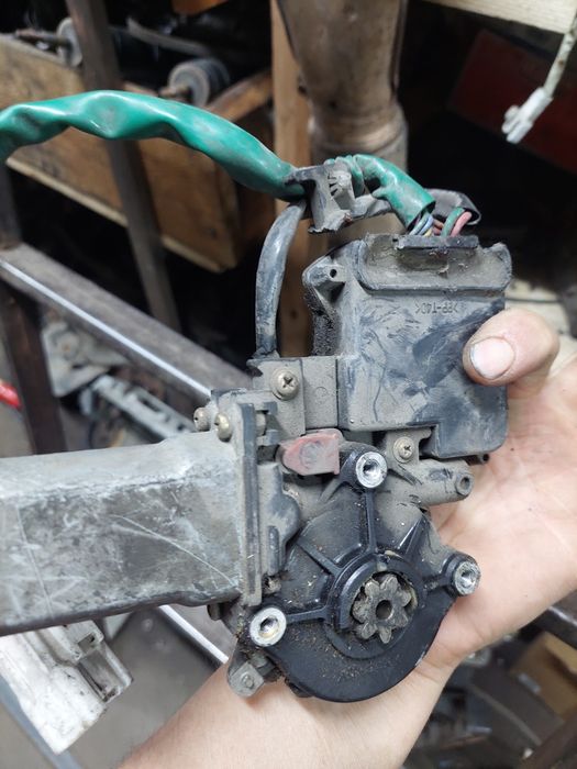 Маторчики стикло подёмника