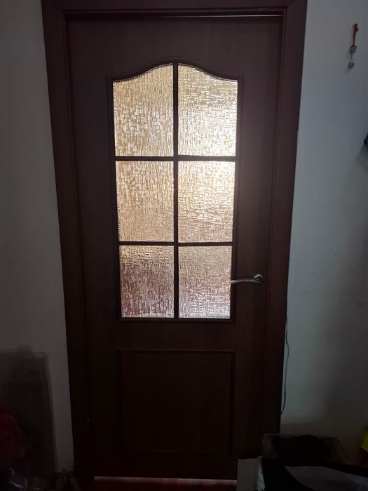 Продаю двери б/у