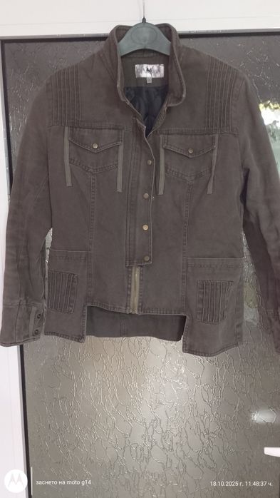 Дамски якета и сака