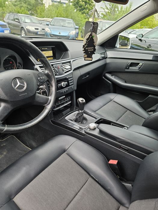 Mercedes E220 Euro5 Fabricație 2011