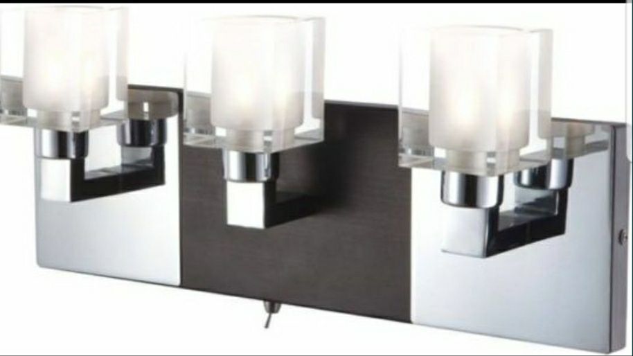 Aplica de perete/Corp iluminat din lemn si metal cromat