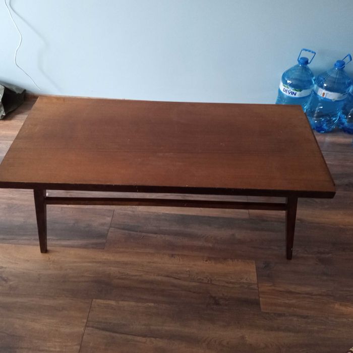 Холна маса от дърво от 80-те години