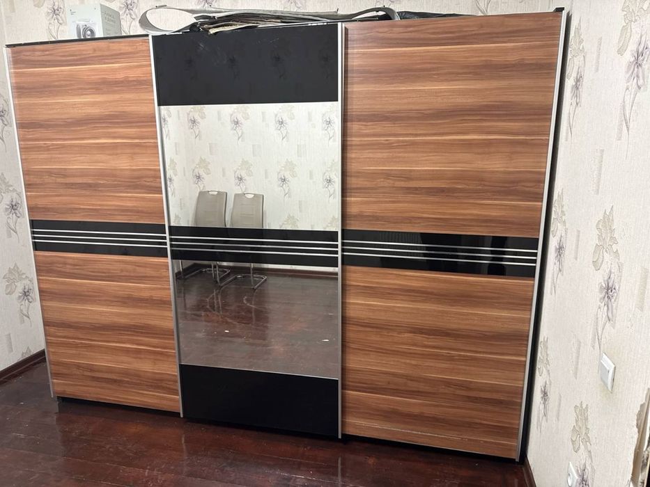 Продается Спальный гарнитур