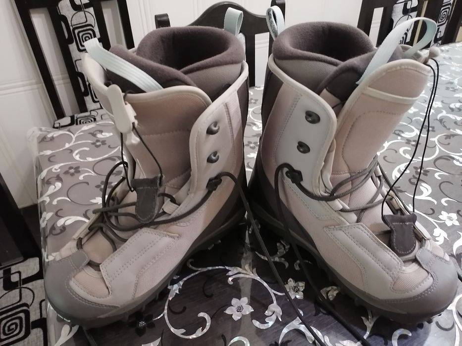 *Boots Snowbord Solomon 26,5-(42)*