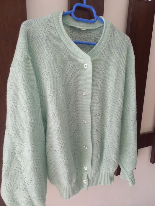 Pulovar subtire dama cu nasturi marime 48 - 52