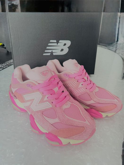 Adidași premium NB 9060