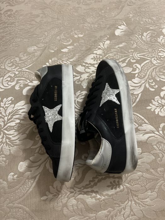 adidasi dama golden goose