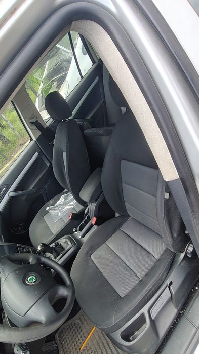 Piese motor Bls cutie kit ambreaj compresor ac ușa capota kit pornire modul abs chedere stop etrier kit pornire dpf geam scaune Skoda Octavia 2 1.9bls
