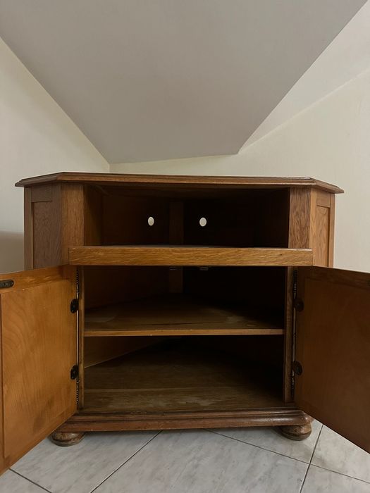 Vând dulap/stand TV de colț din lemn masiv