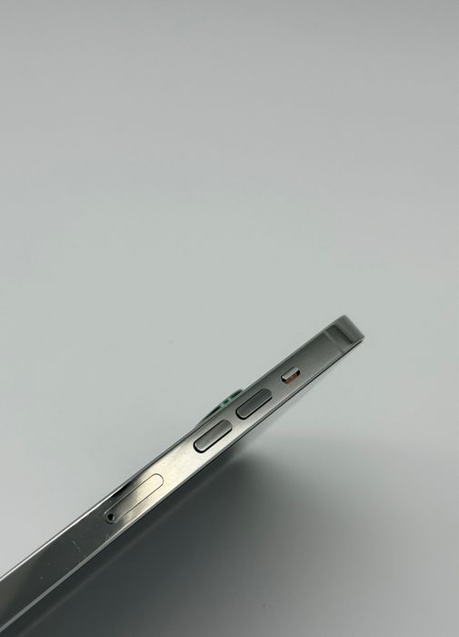 iPhone 13 Pro 128GB Silver / 100% Батерия / Перфектен технически