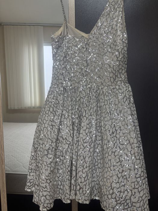 Официална рокля, размер М