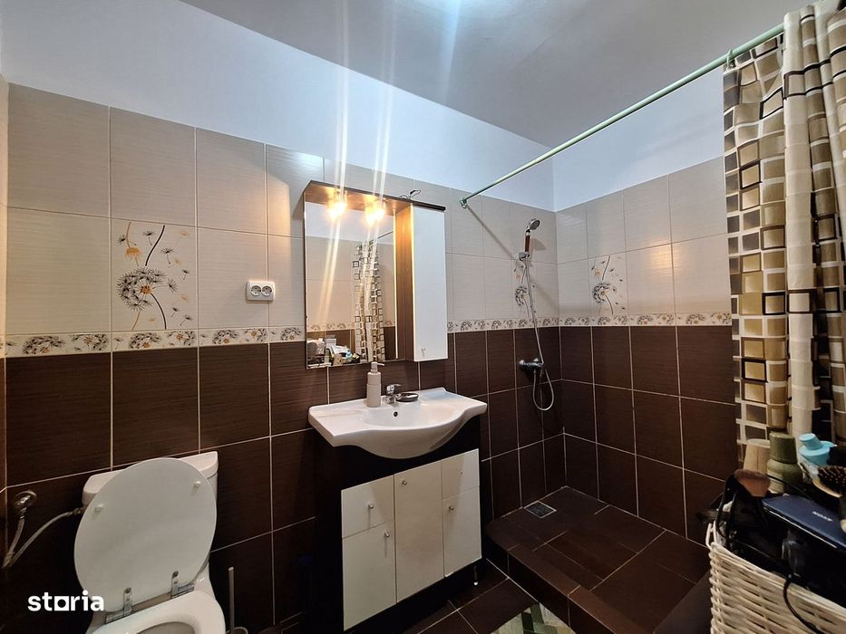 Apartament cu 2 camere, 49 mp, balcon, zona Terra