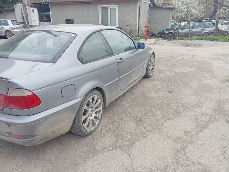 Продавам Е46 купе 320cd 150 фейслифт На части