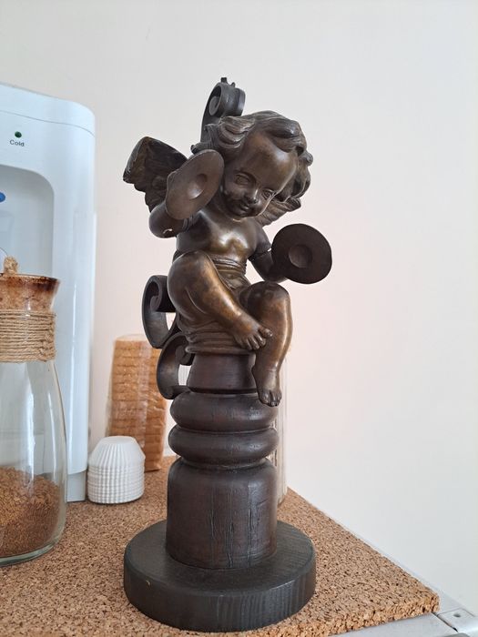 Херувим бронзова фигура