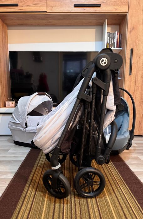 Cărucior CYBEX MELIO CARBON (fog grey)2 in 1 + Scoica Cybex Cloud G  i