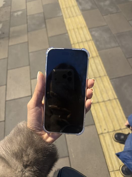 Продам айфон 14 pro