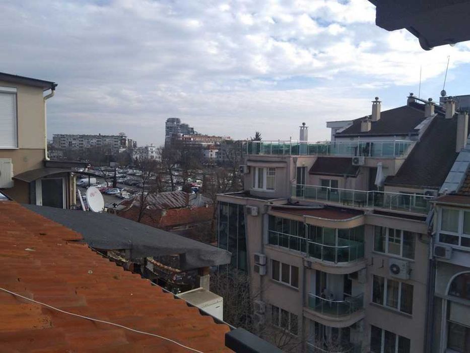 Дава се под наем Едностаен апартамент в Бургас, Лазур - 38 кв.м за 112.2 € - Снимка #2