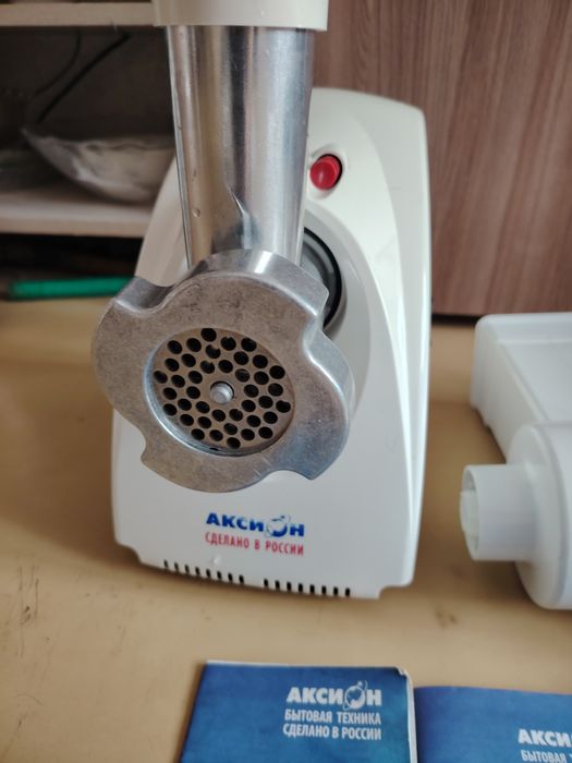 Продам хорошую мясорубку
