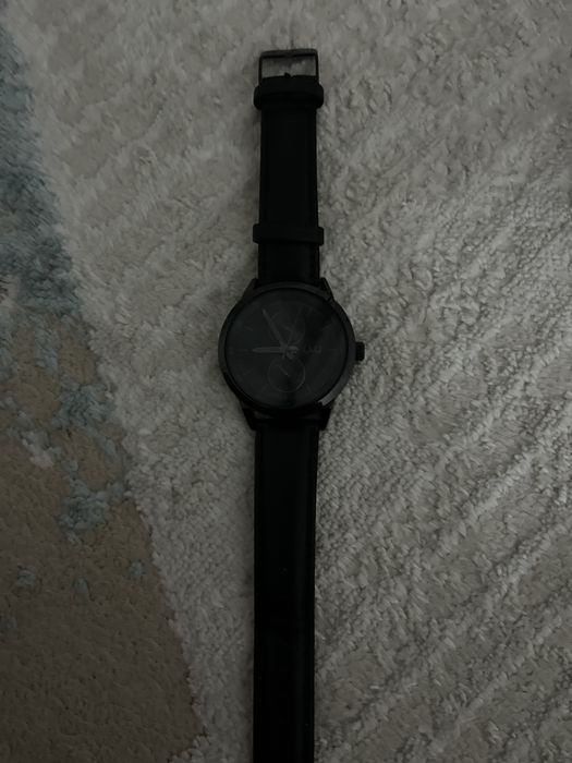 Продам часы наручные корейские