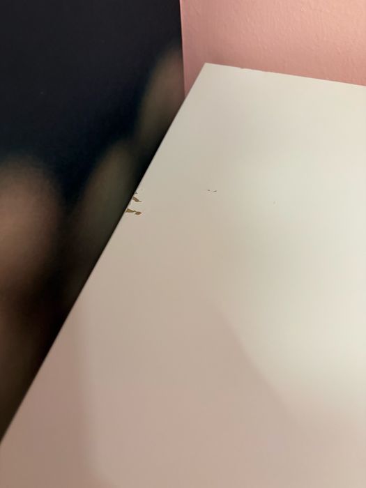 Детско бюро Micke IKEA