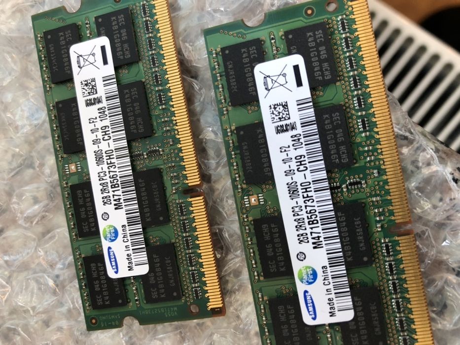 2x2gb RAM Samsung Laptop,pc,imac,macbook