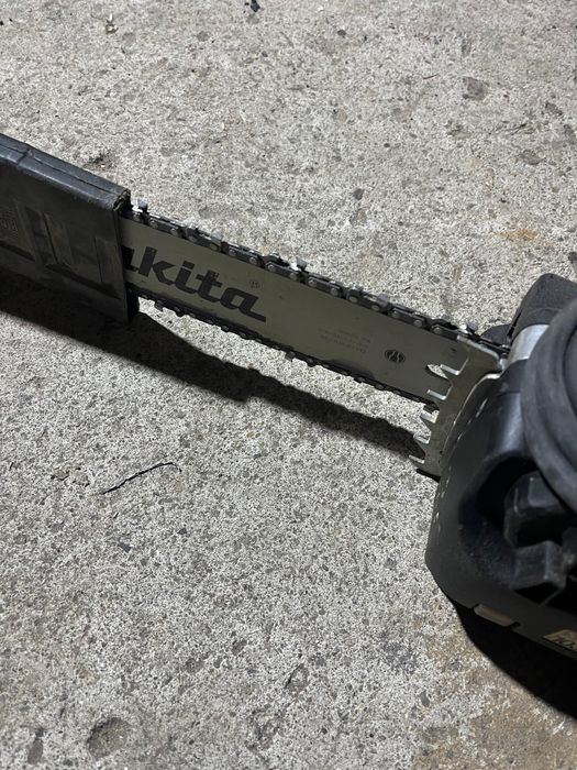 Drujba electrica Makita