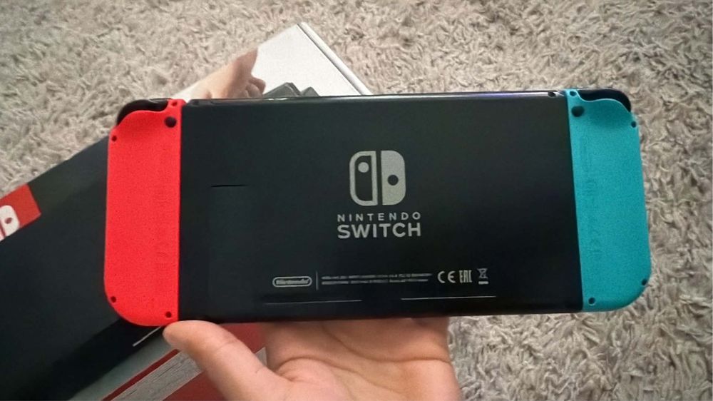 Nintendo Switch V1+ Joy-Con + Dock 900 lei