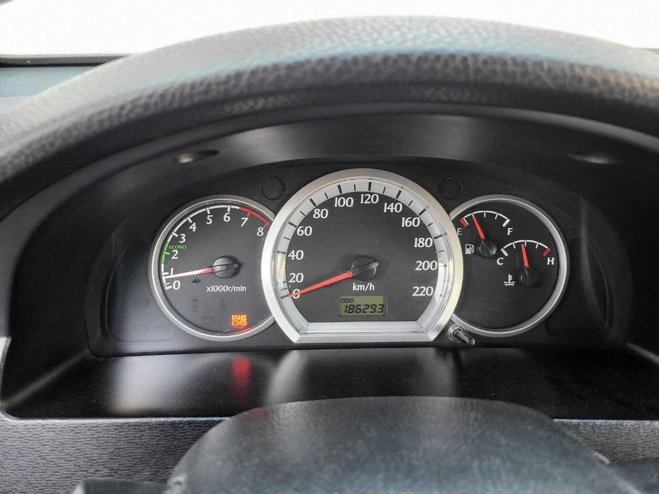 Lacetti 1.8 mexanika sotiladi