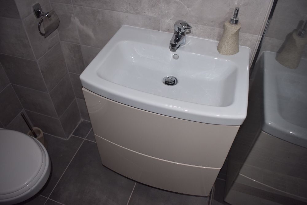 Inchiriez apartament in regim hotelier 2 camere in City Residence