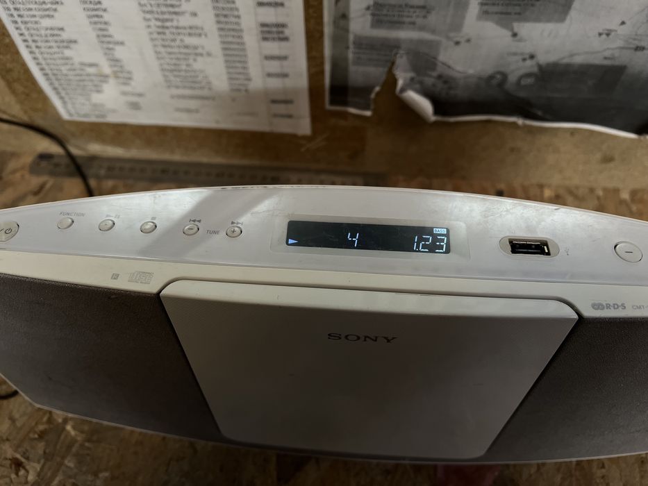 Промо Sony CMT-V10ip CD, MP3, USB