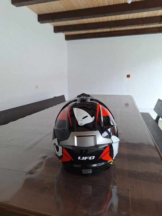 Vînd cască atv ,cros  !
