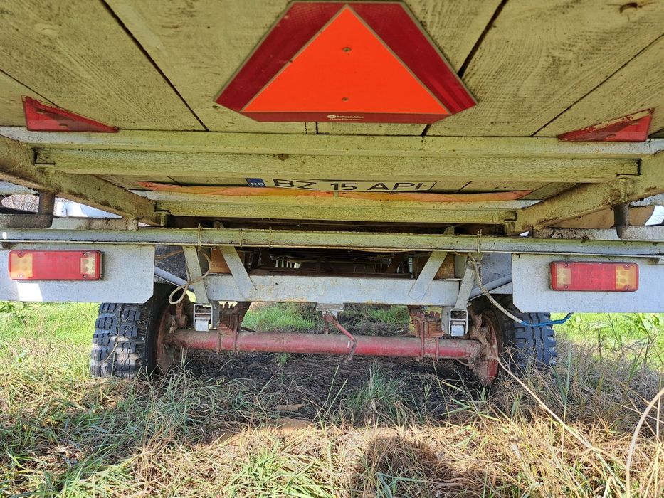 Pavilion apicol extensibil