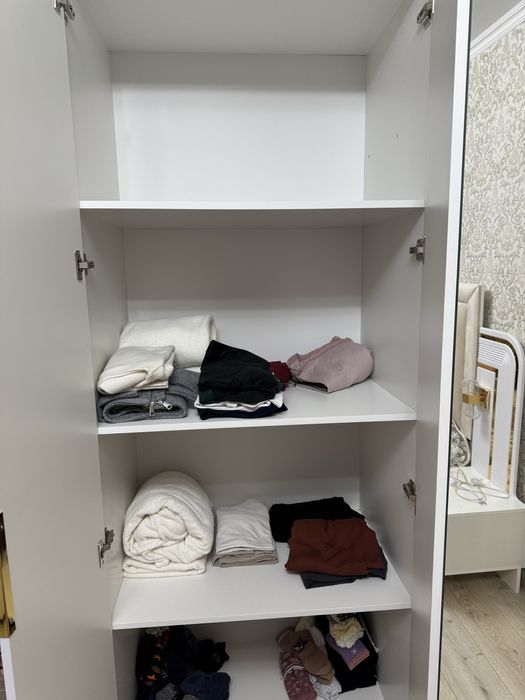 Срочно продается Спальный гарнитур