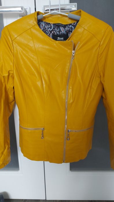 Куртки женские 42-46 размеры