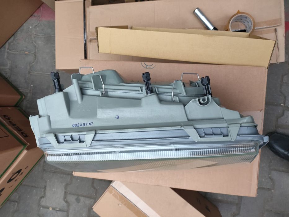 Мерс 124 фара депо тайвань