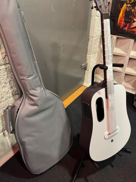 Chitara electroacustica lava me lava me 4 carbon