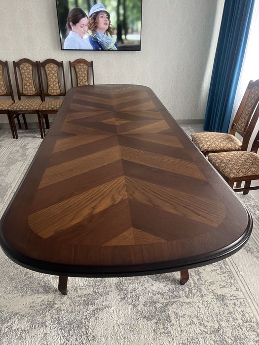 Продам стол и стулья